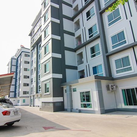 Tada Condotel Buriram Eksteriør bilde