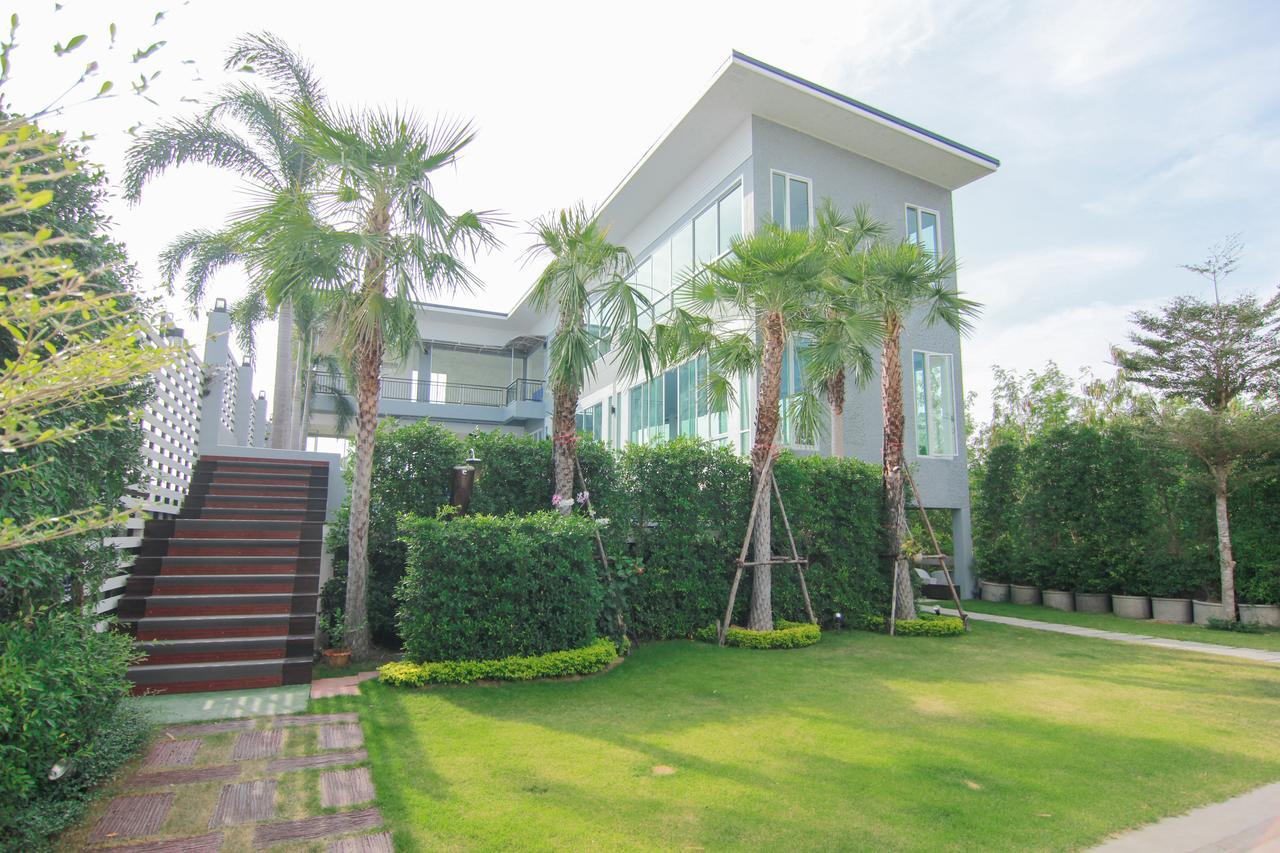 Tada Condotel Buriram Eksteriør bilde